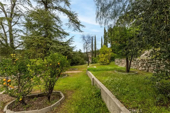 7444 Tranquil Drive, Tujunga, California 91042