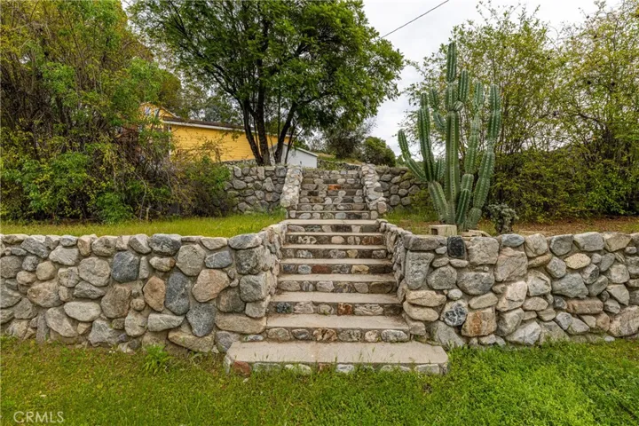 7444 Tranquil Drive, Tujunga, California 91042