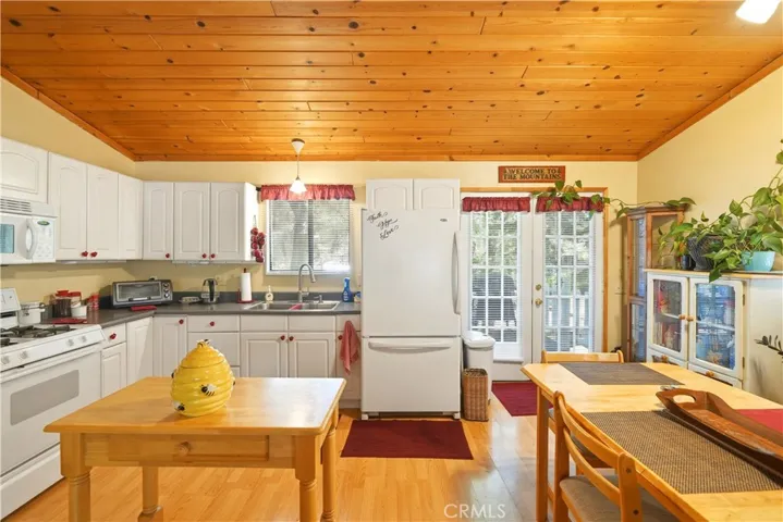 849 Ford, Big Bear Lake, California 92315