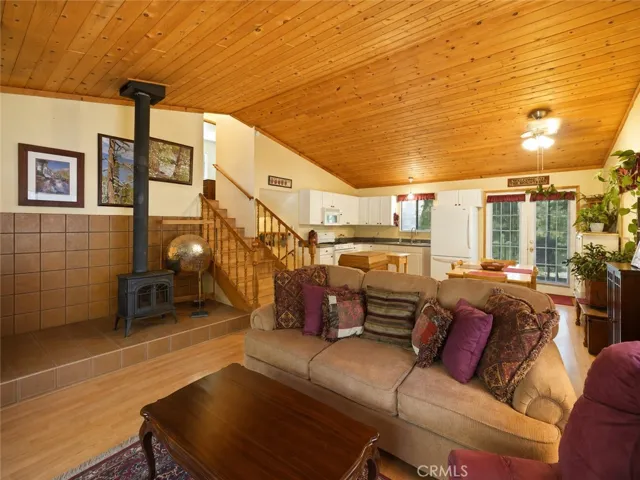 849 Ford, Big Bear Lake, California 92315