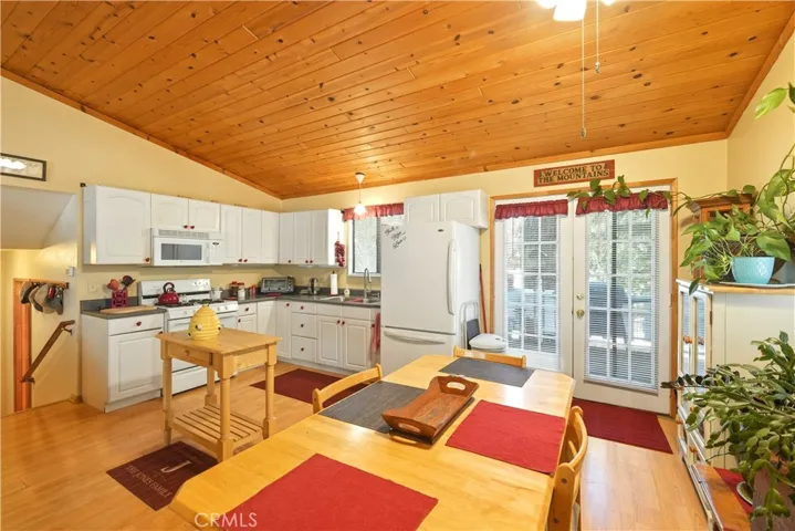 849 Ford, Big Bear Lake, California 92315