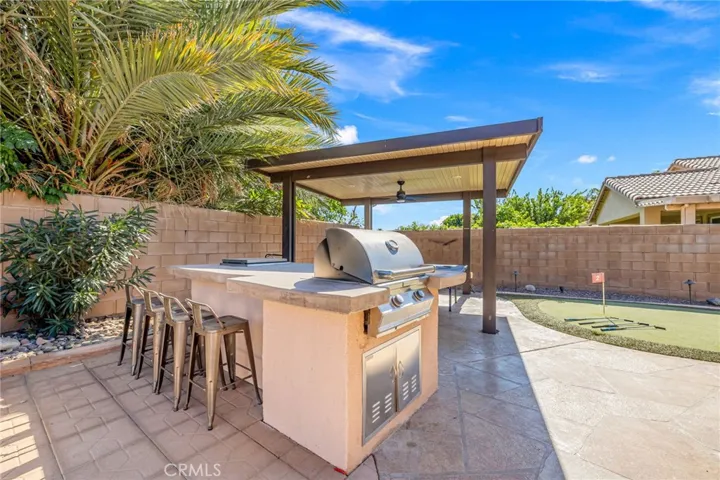 Built in BBQ Grill