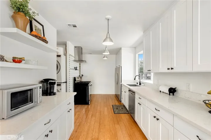2923 Jeffries, Los Angeles, California 90065