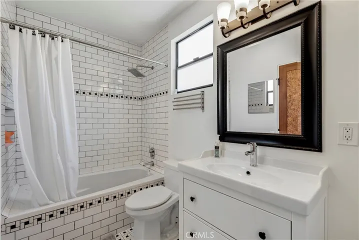 2923 Jeffries, Los Angeles, California 90065