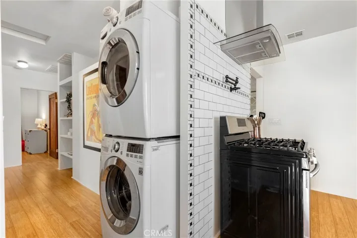 2923 Jeffries, Los Angeles, California 90065
