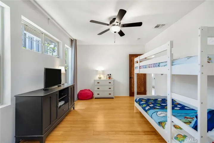 2923 Jeffries, Los Angeles, California 90065