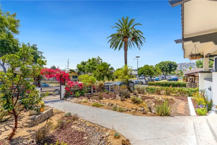 2923 Jeffries, Los Angeles, California 90065
