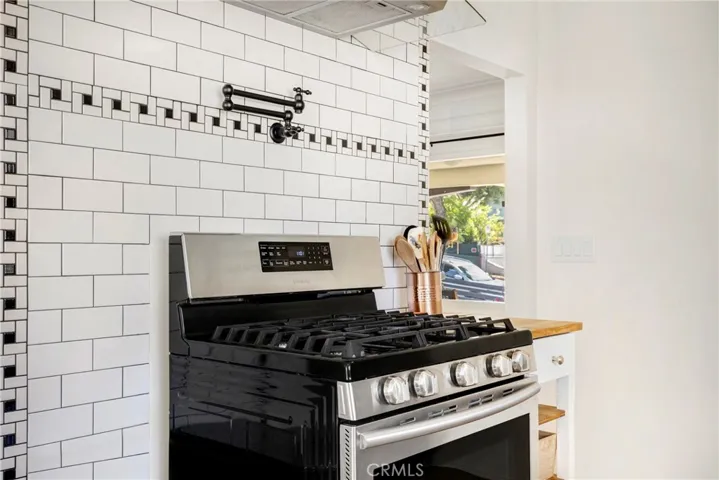 2923 Jeffries, Los Angeles, California 90065