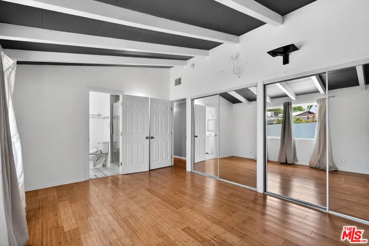 6292 Lubao Avenue, Woodland Hills, California 91367
