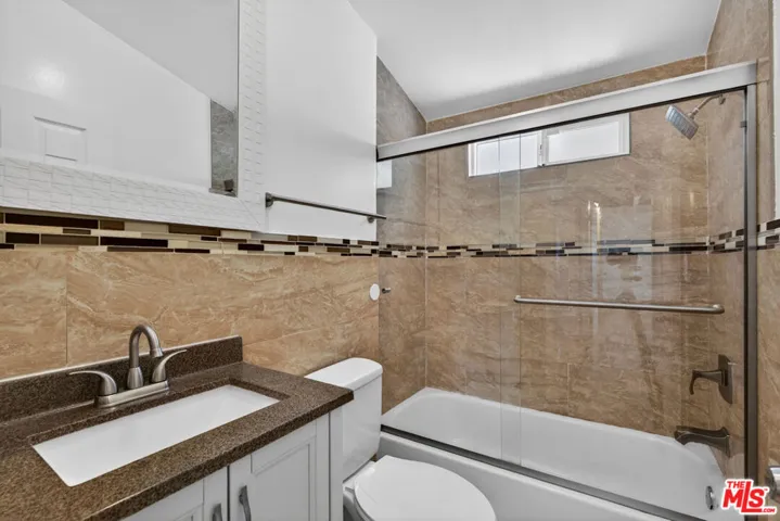 6292 Lubao Avenue, Woodland Hills, California 91367