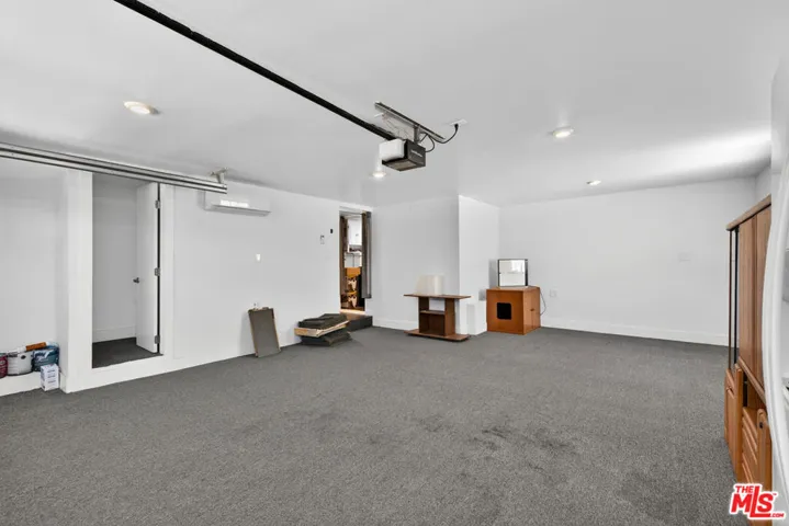 6292 Lubao Avenue, Woodland Hills, California 91367