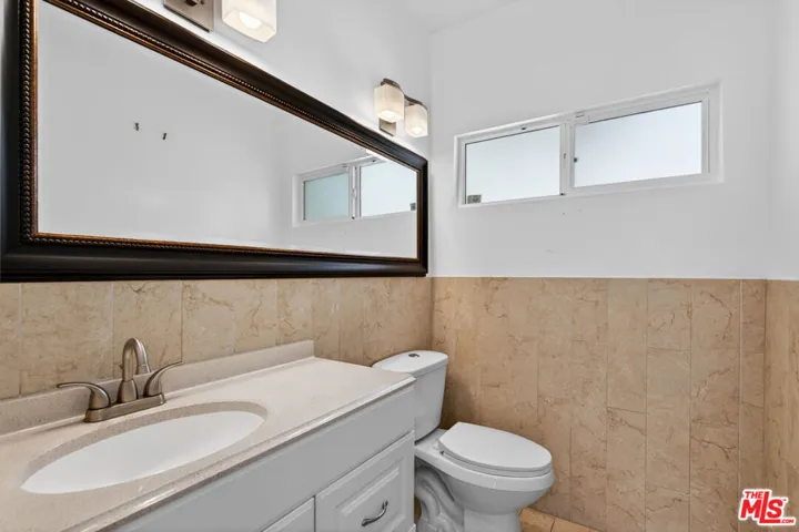 6292 Lubao Avenue, Woodland Hills, California 91367