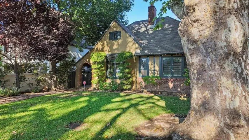1303 39th Street, Sacramento, California 95816