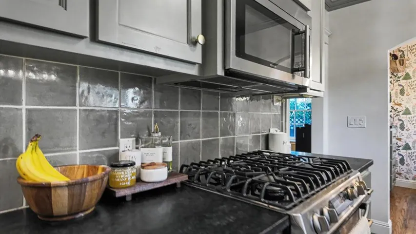 1303 39th Street, Sacramento, California 95816