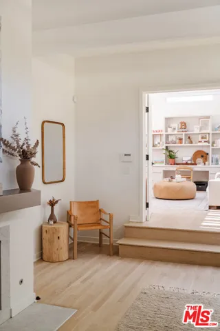 712 San Lorenzo Street, Santa Monica, California 90402