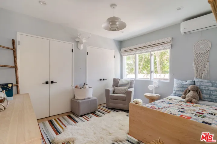 712 San Lorenzo Street, Santa Monica, California 90402