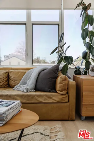 712 San Lorenzo Street, Santa Monica, California 90402