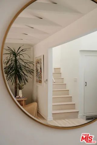 712 San Lorenzo Street, Santa Monica, California 90402