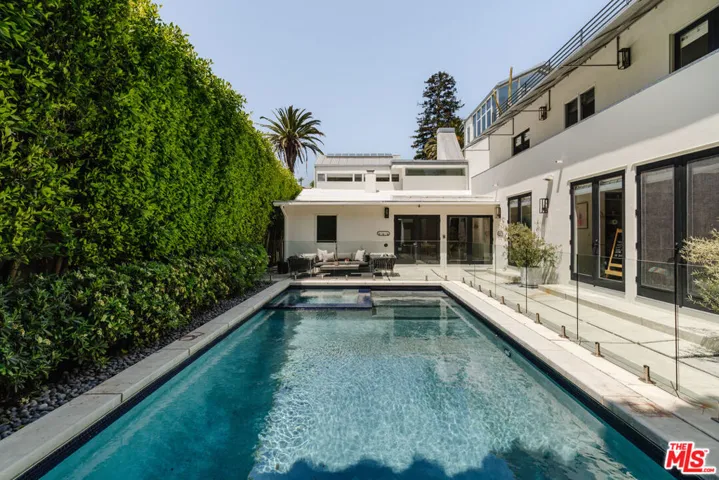 712 San Lorenzo Street, Santa Monica, California 90402