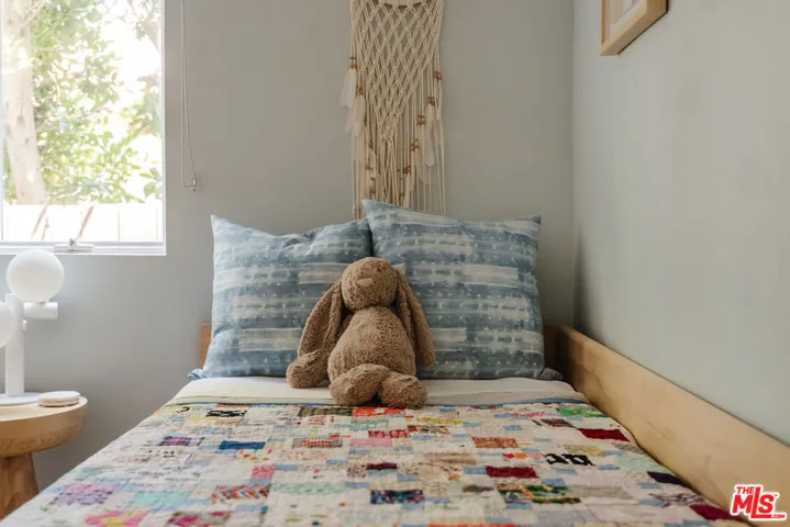 712 San Lorenzo Street, Santa Monica, California 90402