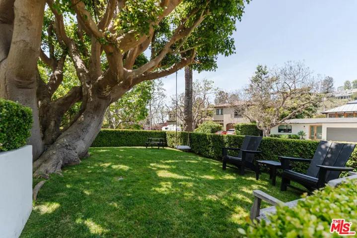 712 San Lorenzo Street, Santa Monica, California 90402