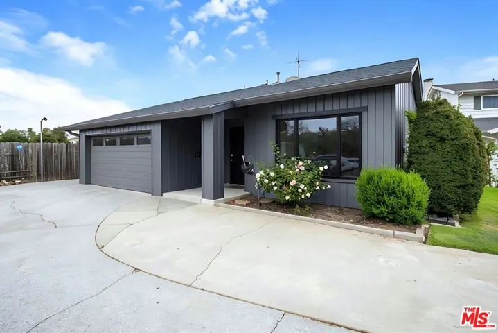 5100 Lindblade Drive, Culver City, California 90230