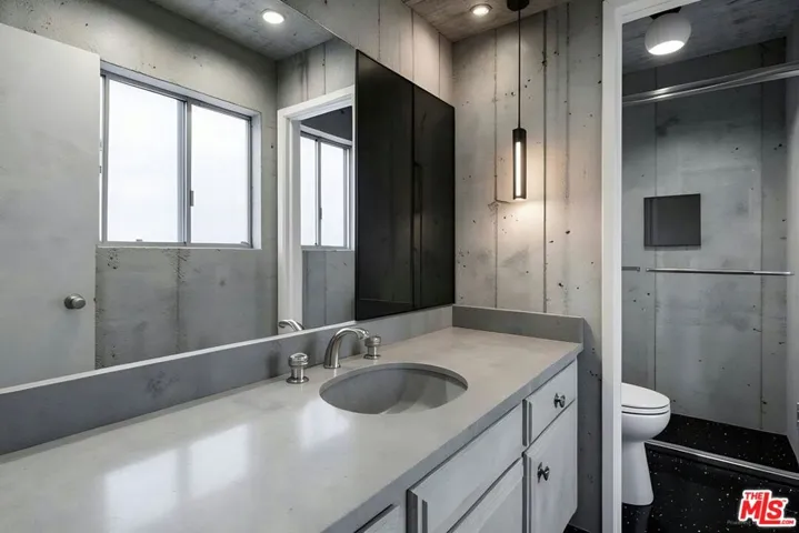 digitally altered primary bath