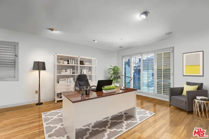 virtually staged office