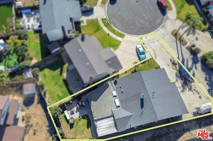 5100 Lindblade Drive, Culver City, California 90230