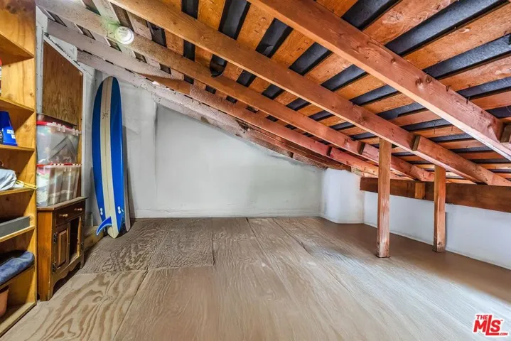 landing in garage