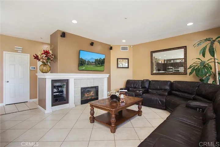113 Gomez Circle, Placentia, California 92870