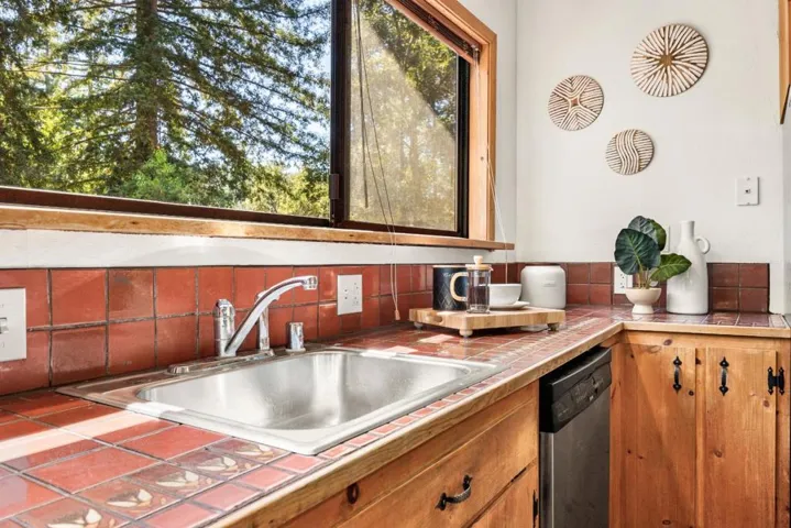 301 Upper Road, Boulder Creek, California 95006