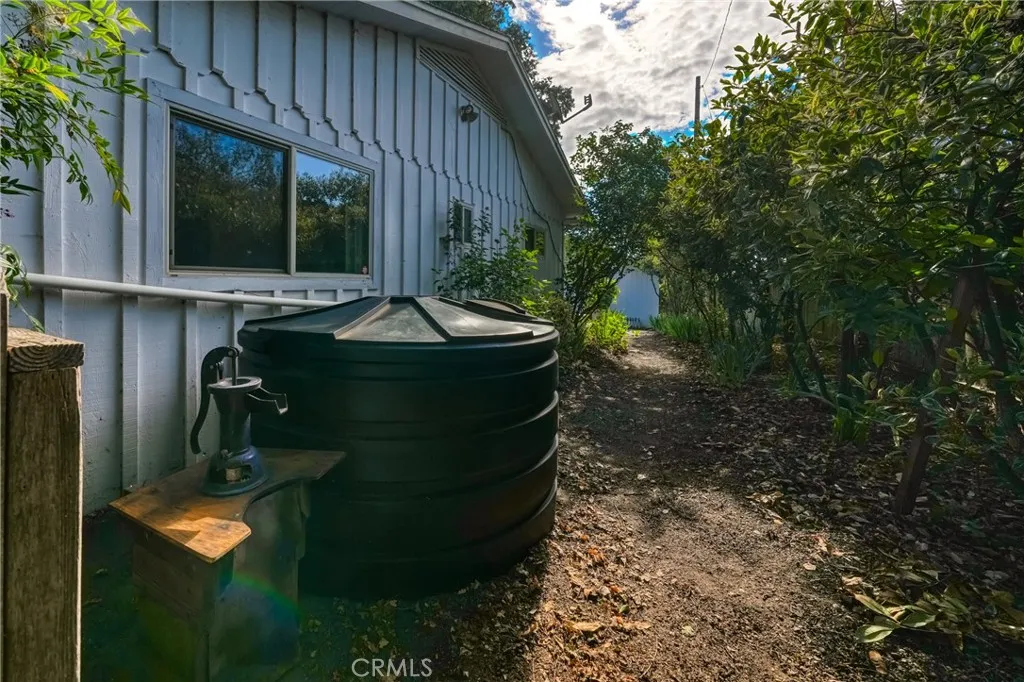 Rain water collection tank 700 gallons (1 of​​‌​​​​‌​​‌‌​​‌​​​‌‌​​​‌​​‌‌​​‌‌​​‌‌​​​​ 2)
