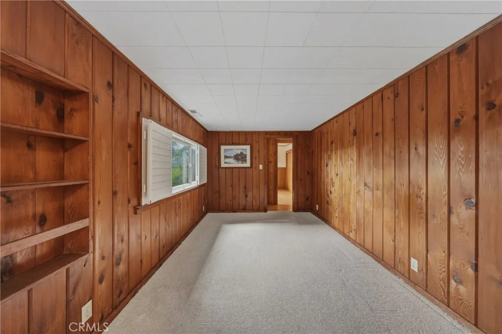 Bonus Space / Den or Office