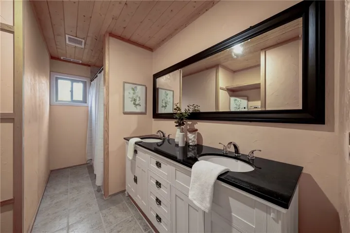 2nd Bathroom - Brand New
