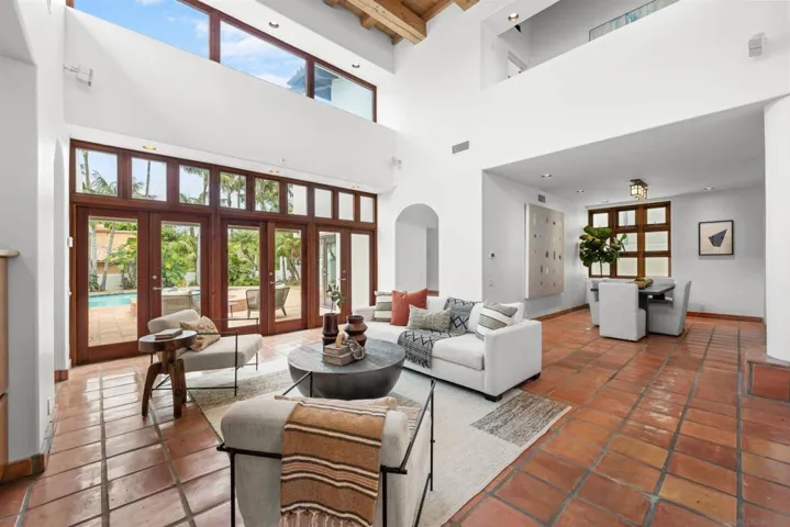 2320 Camino Del Collado, La Jolla, California 92037