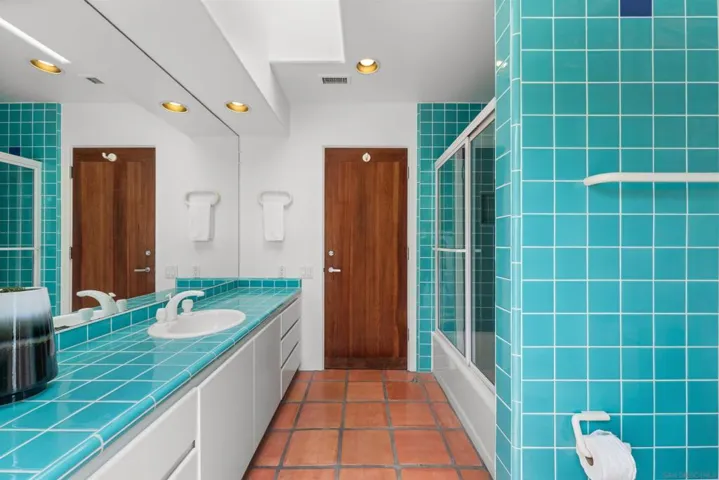 2320 Camino Del Collado, La Jolla, California 92037