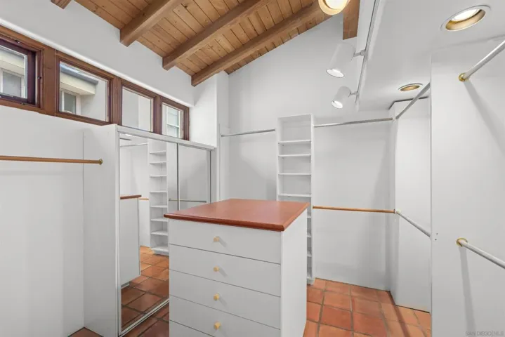 2320 Camino Del Collado, La Jolla, California 92037