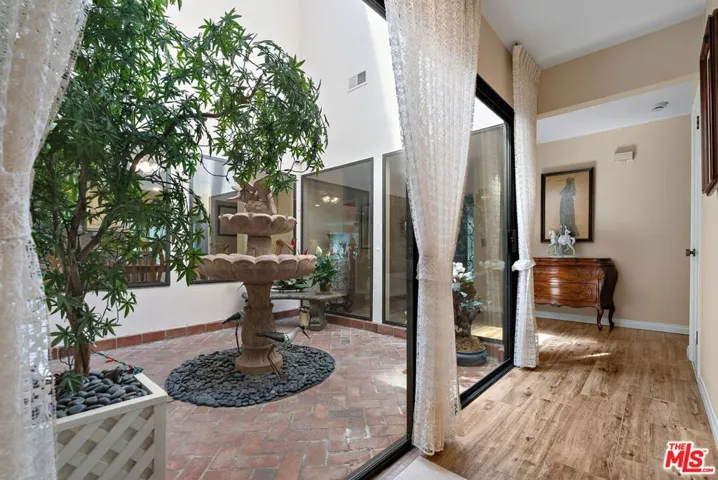 5700 Tenneyson Drive, Agoura Hills, California 91301
