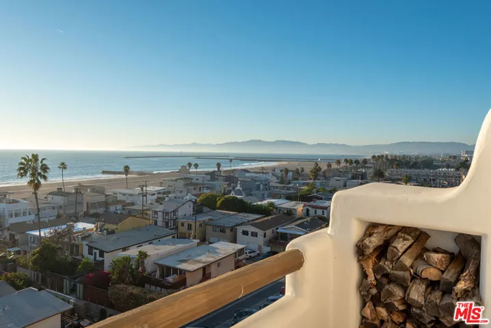 7047 Vista Del Mar Lane, Playa Del Rey, California 90293