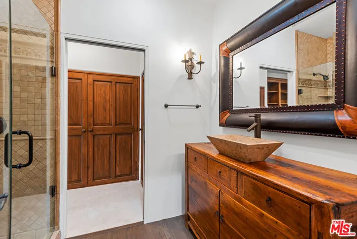 7047 Vista Del Mar Lane, Playa Del Rey, California 90293