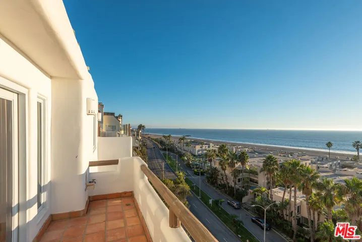 7047 Vista Del Mar Lane, Playa Del Rey, California 90293
