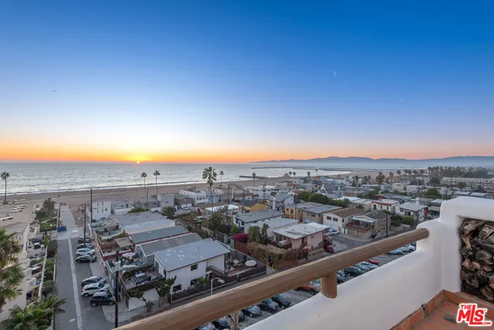 7047 Vista Del Mar Lane, Playa Del Rey, California 90293
