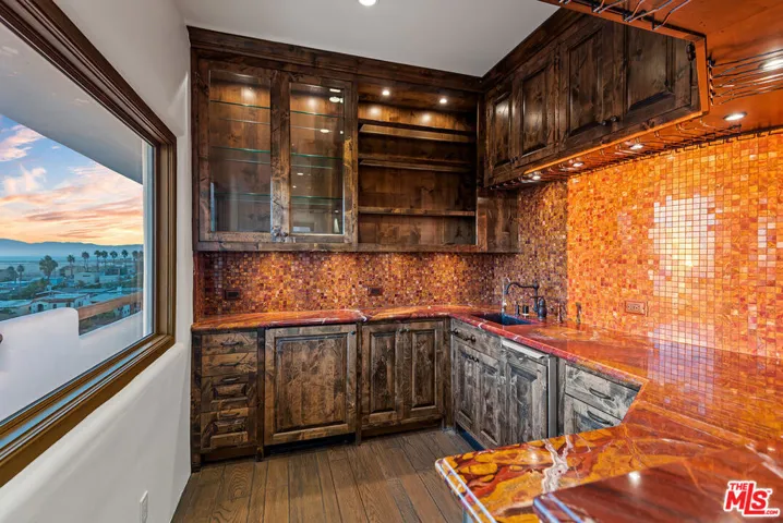 7047 Vista Del Mar Lane, Playa Del Rey, California 90293