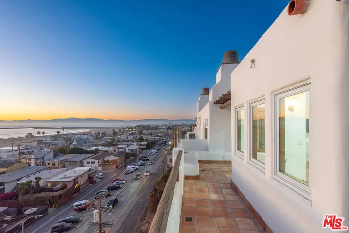 7047 Vista Del Mar Lane, Playa Del Rey, California 90293