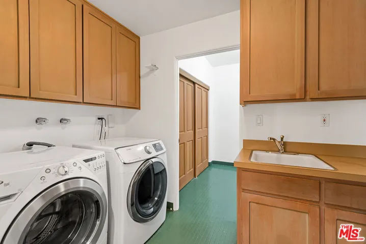 7047 Vista Del Mar Lane, Playa Del Rey, California 90293