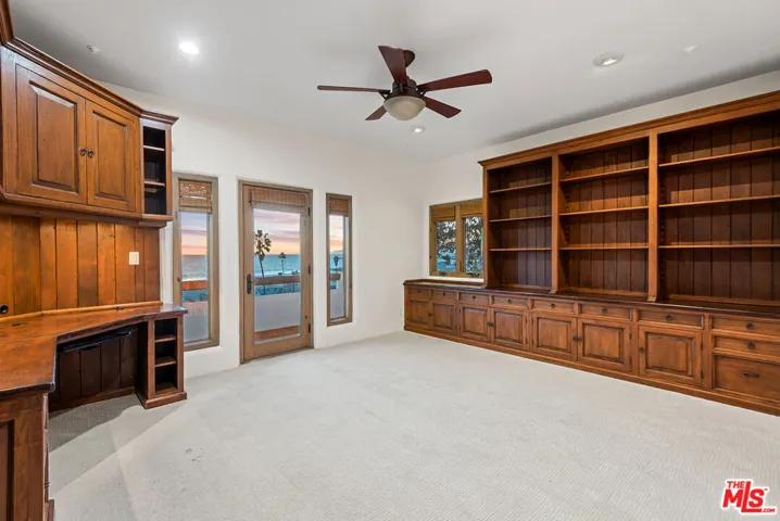 7047 Vista Del Mar Lane, Playa Del Rey, California 90293