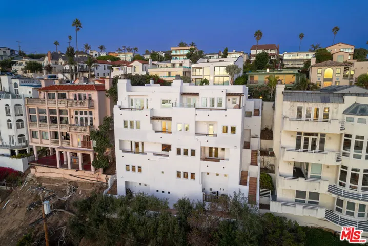 7047 Vista Del Mar Lane, Playa Del Rey, California 90293