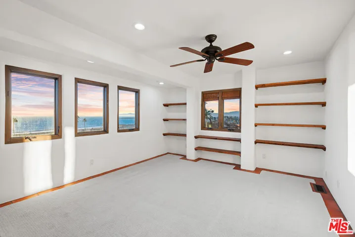 7047 Vista Del Mar Lane, Playa Del Rey, California 90293