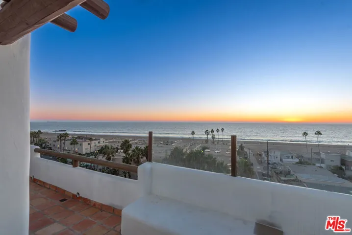 7047 Vista Del Mar Lane, Playa Del Rey, California 90293